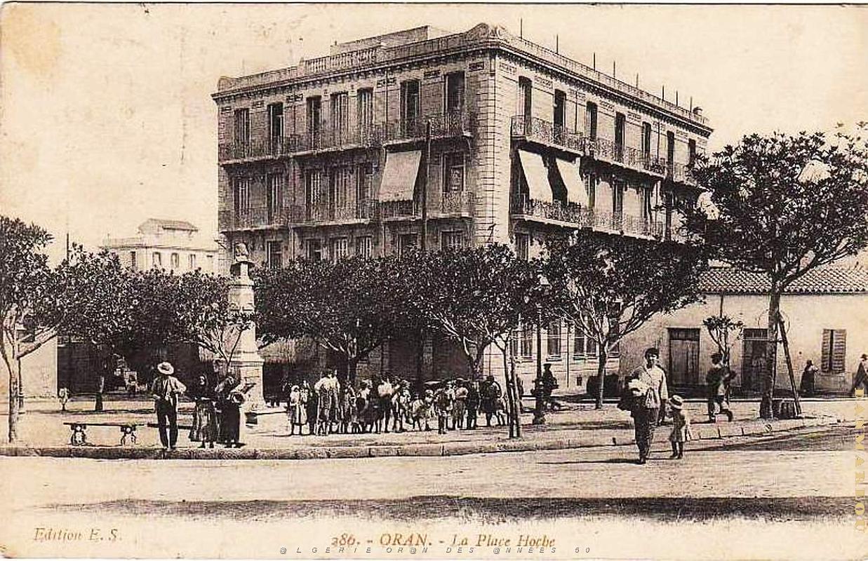 place hoch sans la cave seneclause.jpg